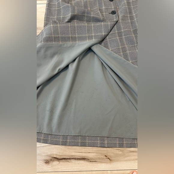 Uniqlo Skirt - Picture 5 of 8